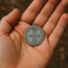 talisman de vénus dans une main