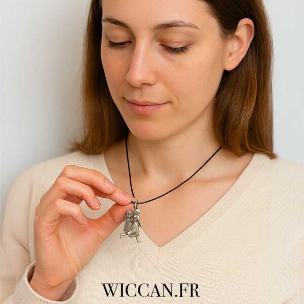 Collier Ange Aniel