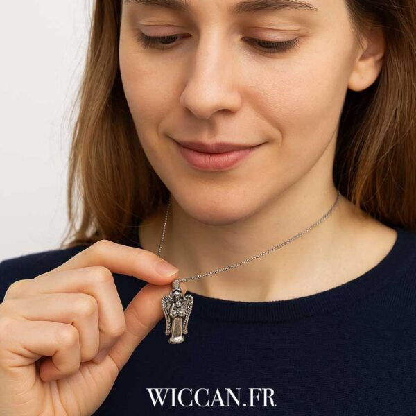 Collier Ange Caliel