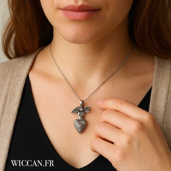 Collier Ange Damabiah