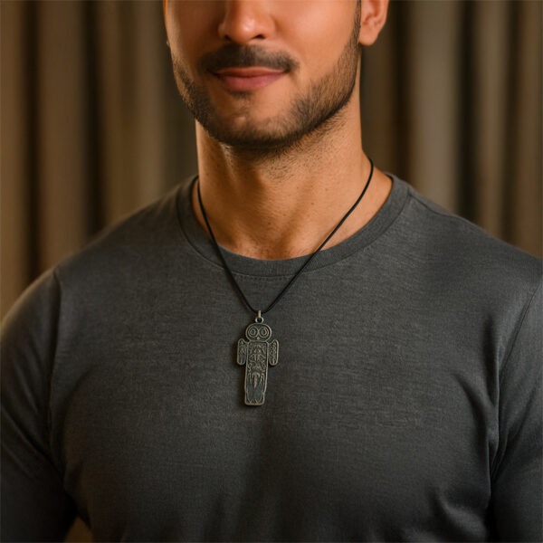 amulette totem homme